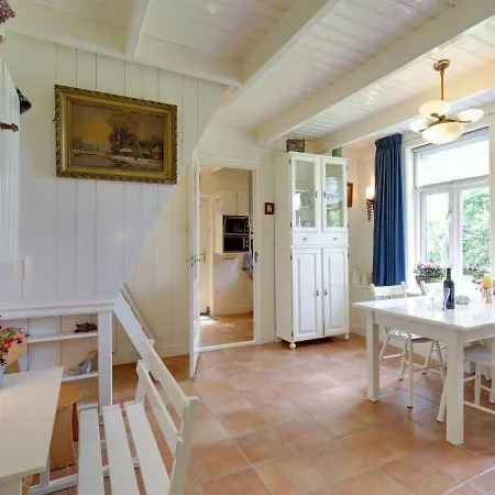 Semesterbostad Peaceful Holiday In With Terrace *