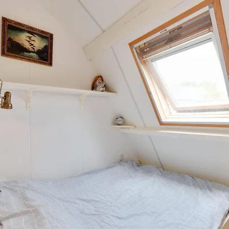 Peaceful Holiday In With Terrace Semesterbostad *